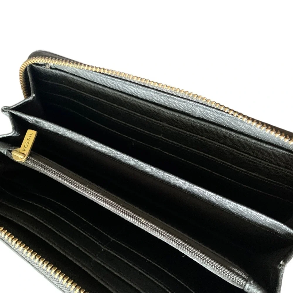 Fossil Black Leather Zip Around Clutch Wallet Women’s